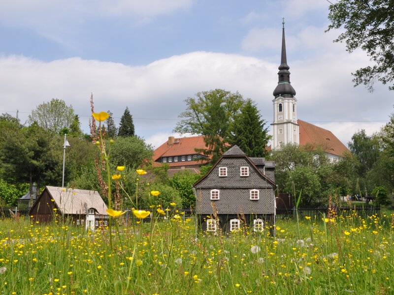 Umgebindehauspark and village church Cunewalde