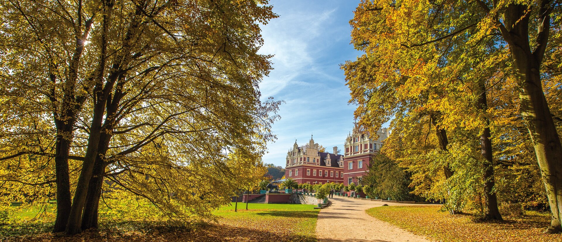 Muskauer Park Driveway to the new castle