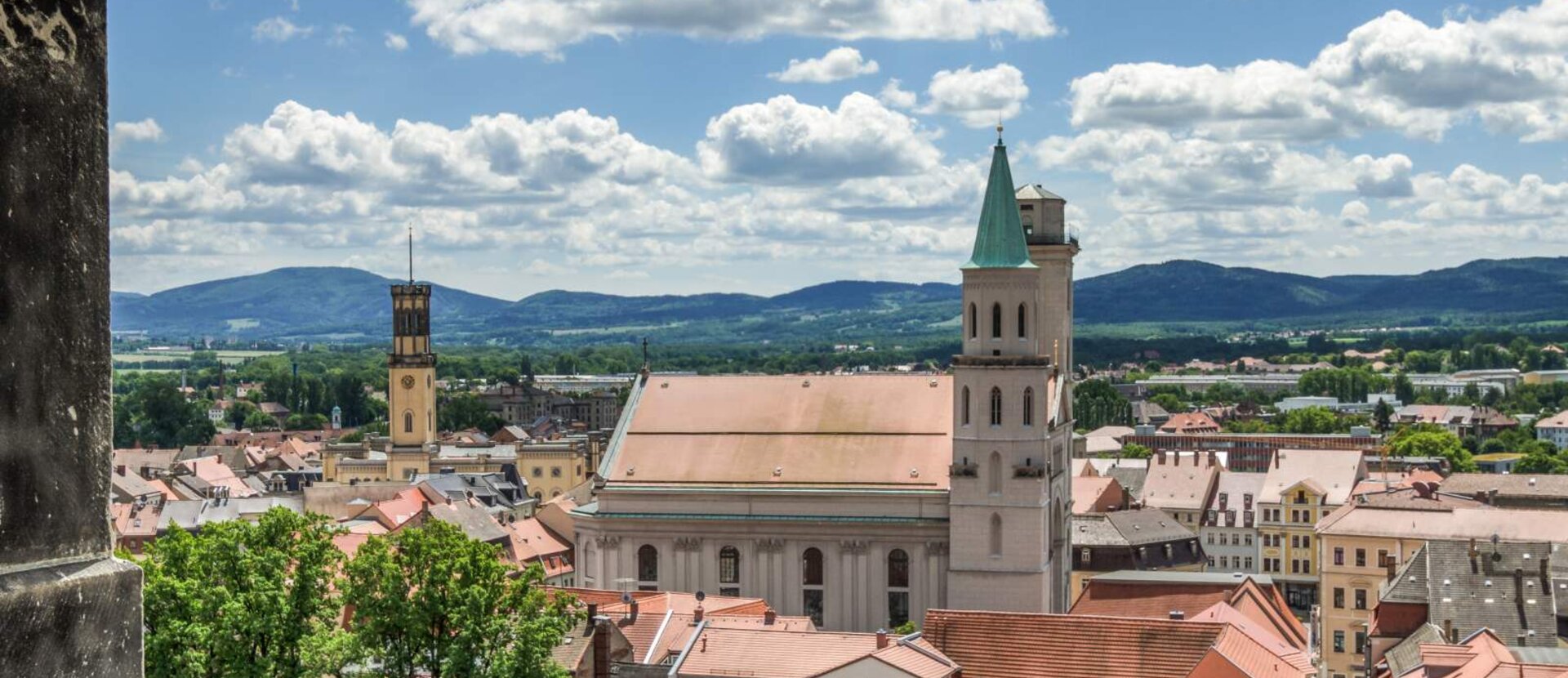 Johanneum směrem ke kostelu sv. Jana a radnici.