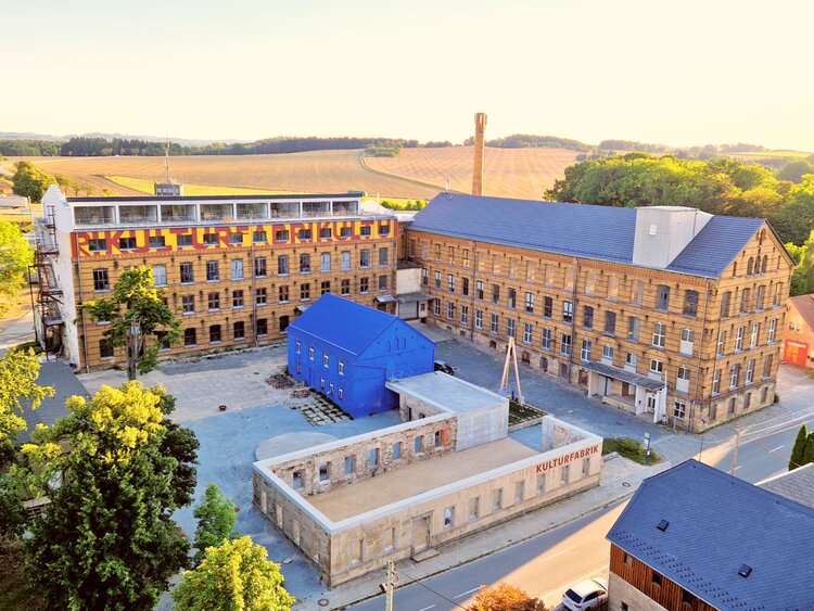 Familiären kreativen Winterspaß in der Kulturfabrik Schönbach erleben