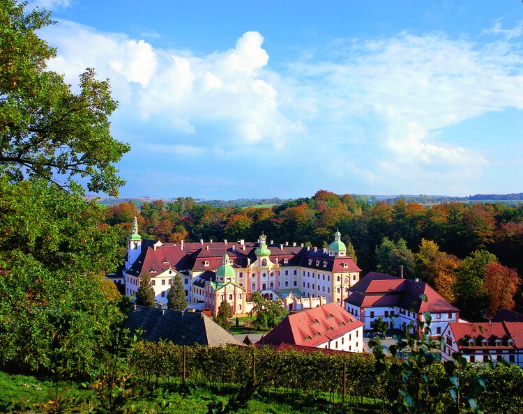 Penziony St. Marienthal Gästehäuser St. Marienthal im internationalen Begegnungszentrum