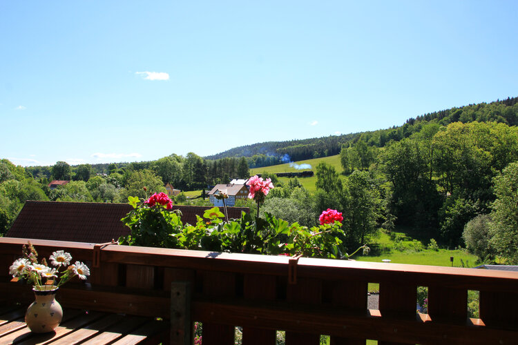 FAMILIENERLEBNISWOCHE MIT RUHE, NATUR UND AUSBLICK in der Ferienwohnung Bahnelblick