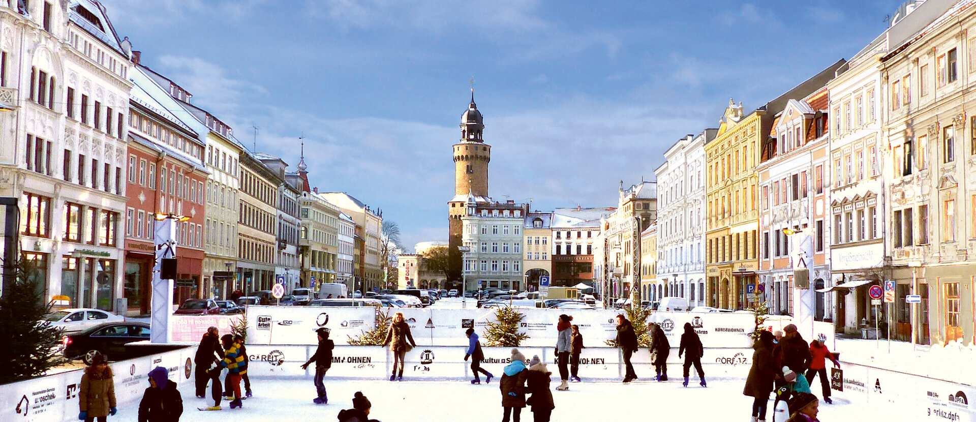 Eislaufbahn auf dem Untermarkt in Görlitz Eislaufbahn auf dem Untermarkt in Görlitz