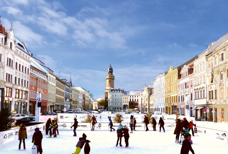 Eislaufbahn auf dem Untermarkt in Görlitz Görlitz - ein Wintertraum