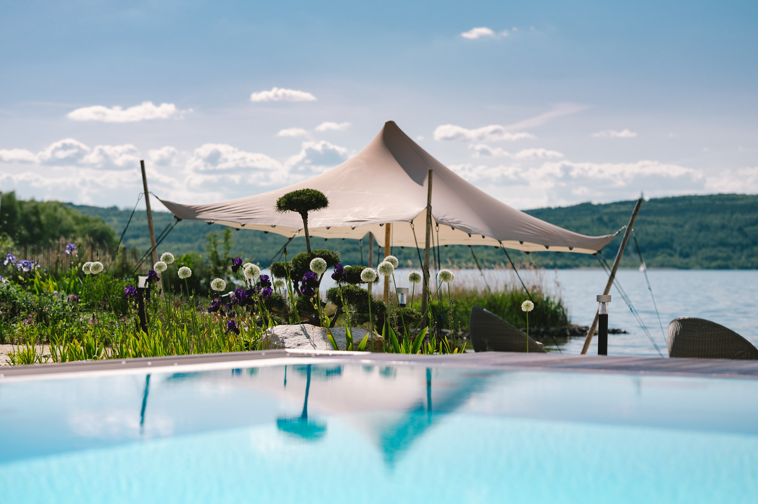 Wellness area with a view of the sauna beach