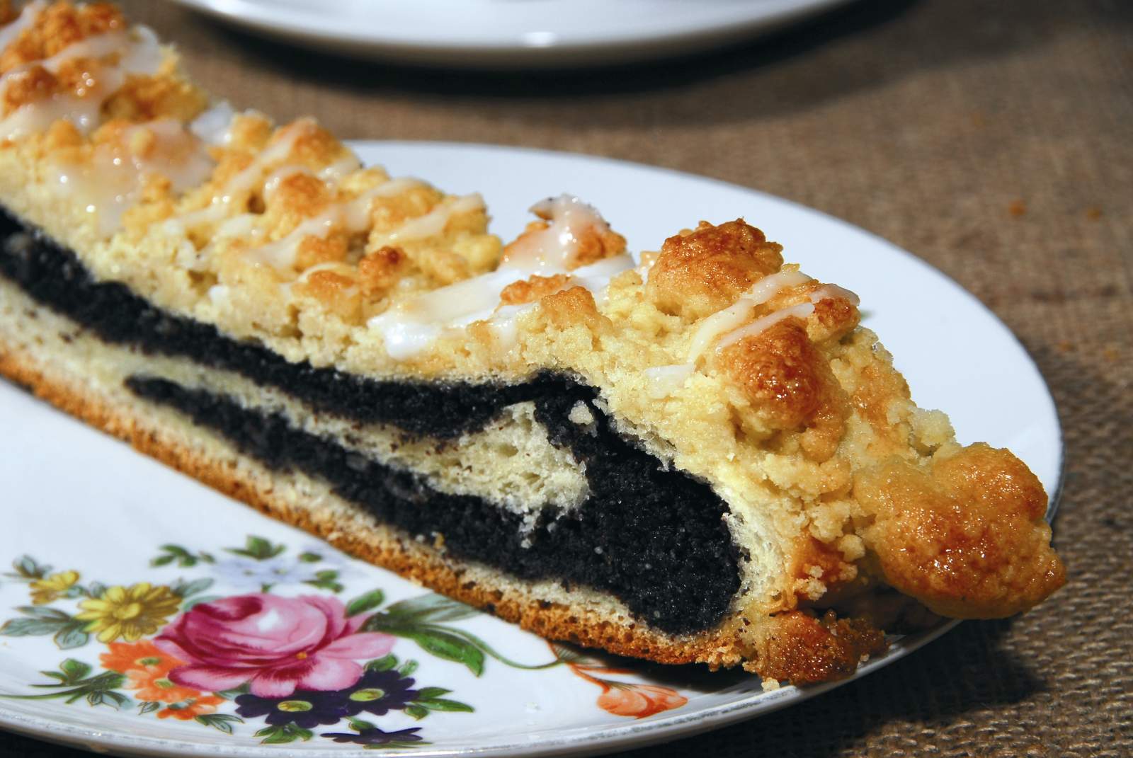 Culinary poppy seed cake