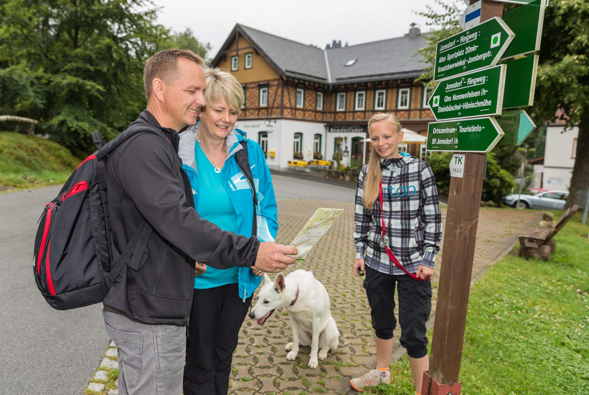 Turisté v Jonsdorfu